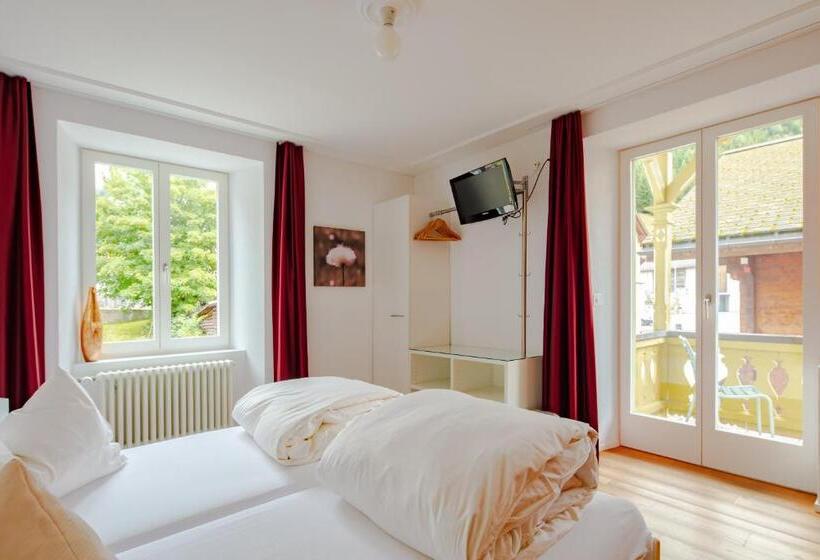 בית מלון כפרי Vallatscha