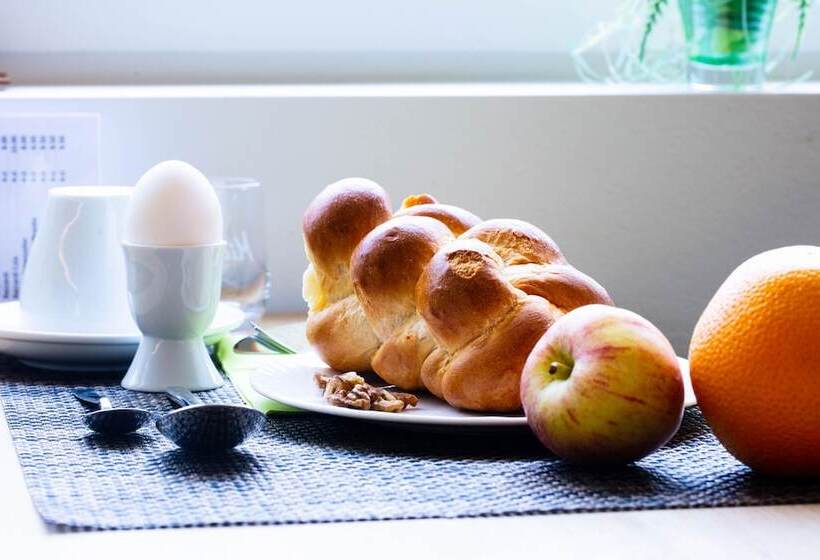 בית מלון כפרי Vallatscha