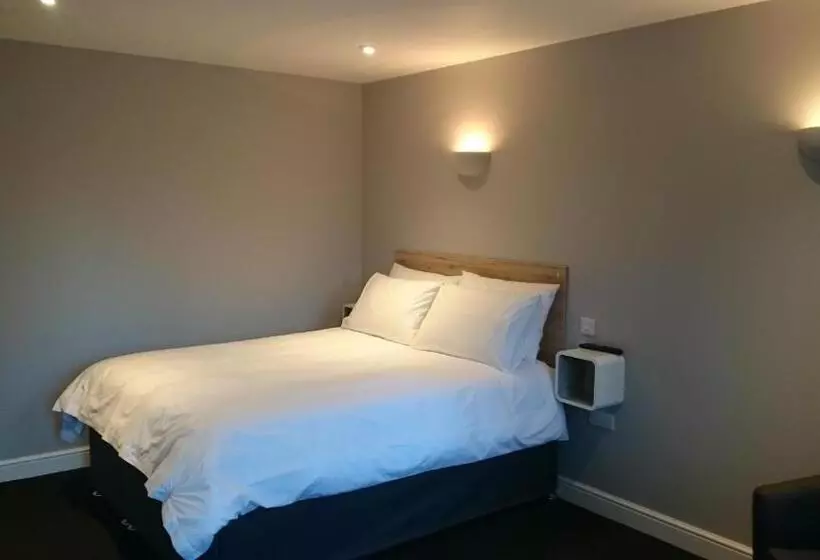 Hotelli Woodland Waters