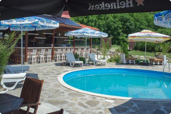 Пансион къща за гости там край реката