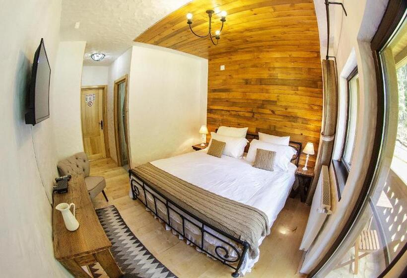 Pensão Bio Valeputna