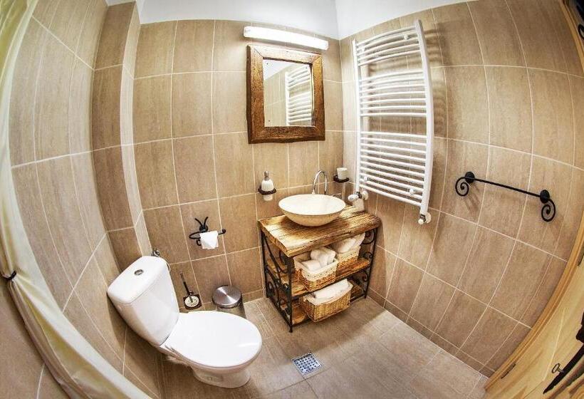 Pensão Bio Valeputna