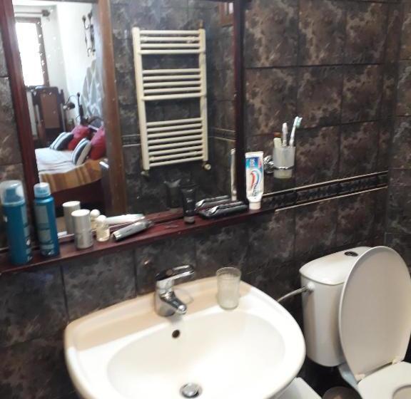 פנסיון Chuchi Guest House 1