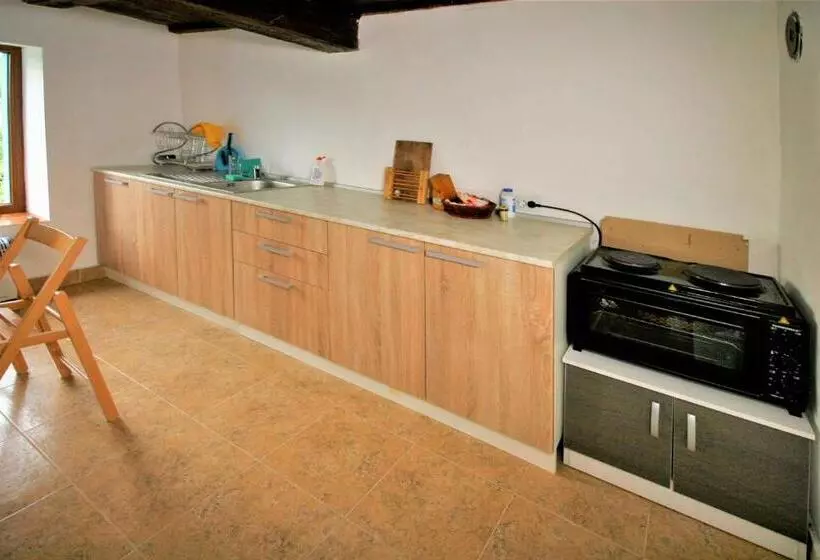 Majatalo Chuchi Guest House 1