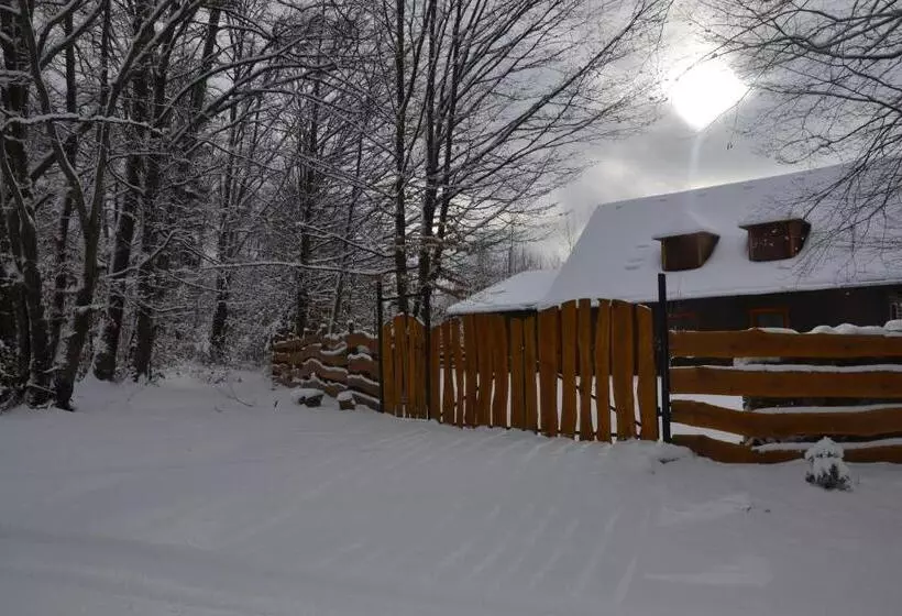 Majatalo Ivoi Magasbukki Vendeghaz