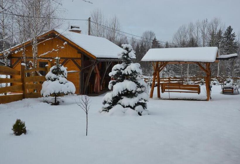 بنسيون Ivoi Magasbukki Vendeghaz