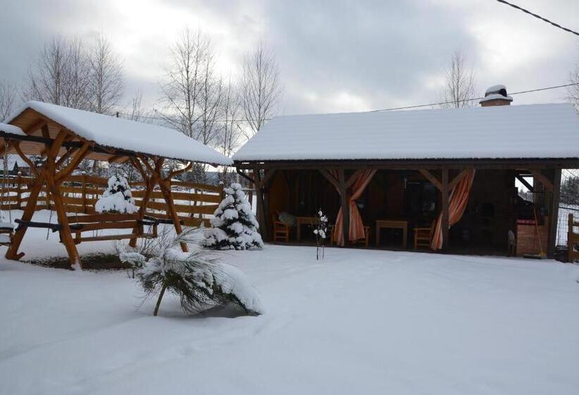 بنسيون Ivoi Magasbukki Vendeghaz