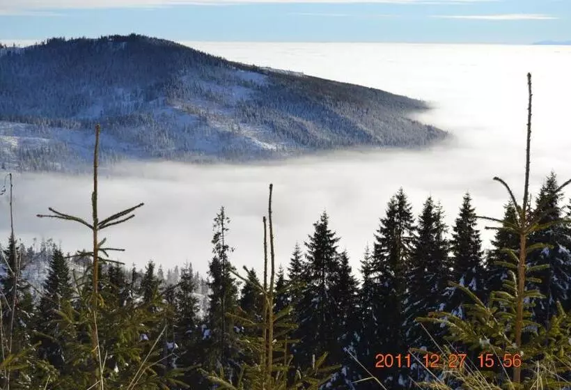 Majatalo Ivoi Magasbukki Vendeghaz