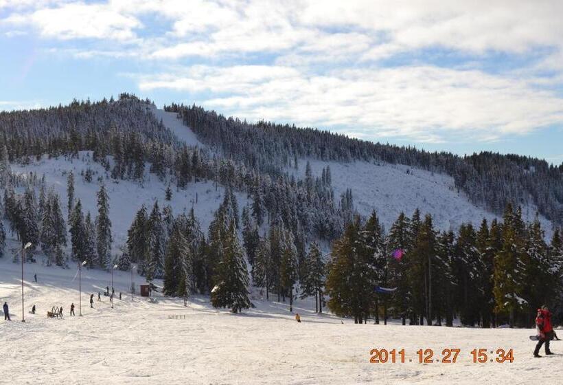 بنسيون Ivoi Magasbukki Vendeghaz