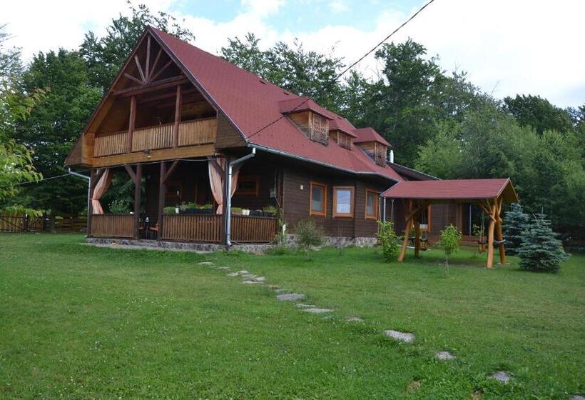 بنسيون Ivoi Magasbukki Vendeghaz