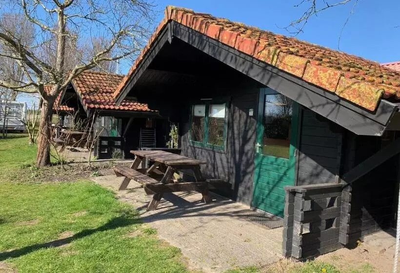 Majatalo The Bee   Trekkershuts & Apartment