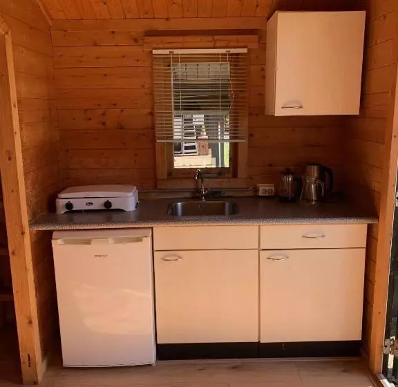 Majatalo The Bee   Trekkershuts & Apartment