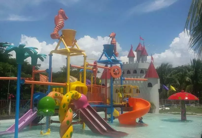 リゾートホテル Gazebo Pools And Restaurant