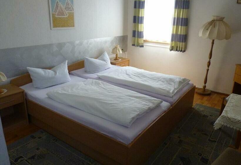 Общежитие Helmerser Wirtshaus