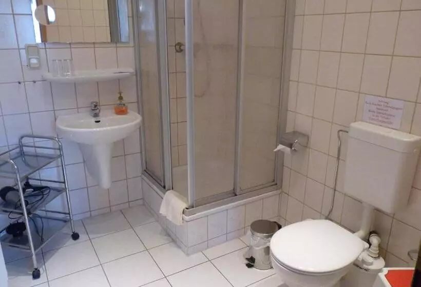 Retkeilymaja Helmerser Wirtshaus