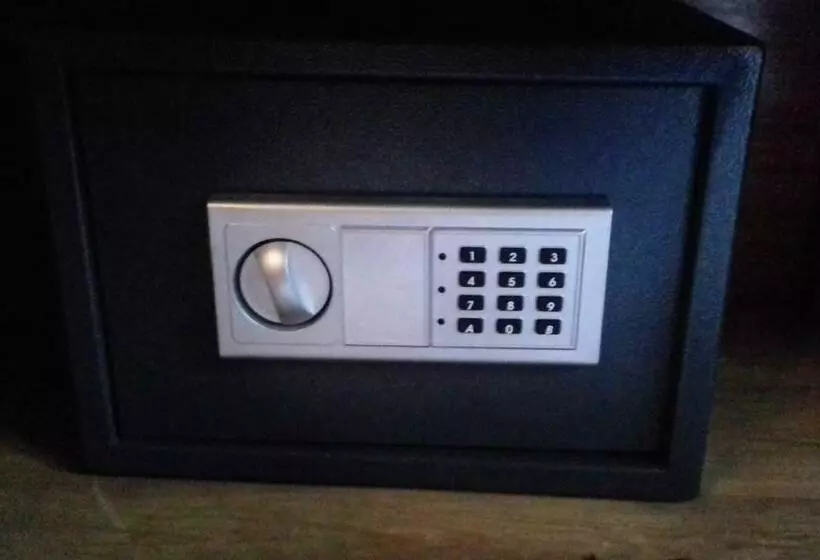 ベッドアンドブレックファースト Les Chambres De La Cour