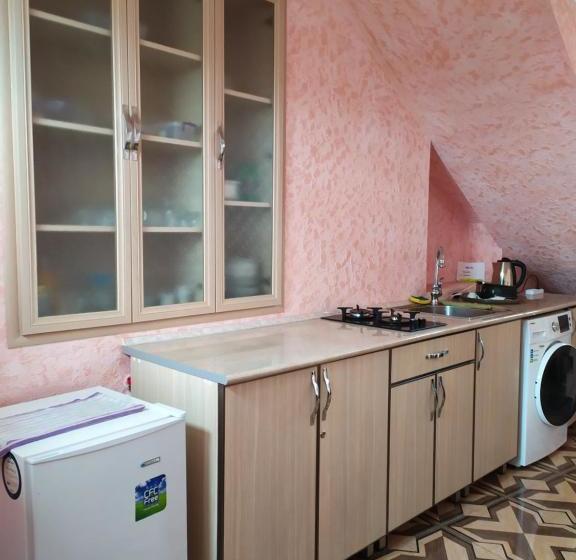 Alex Hotel In Shinuhayr