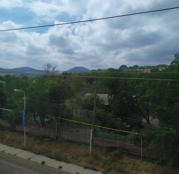 Alex Hotel In Shinuhayr