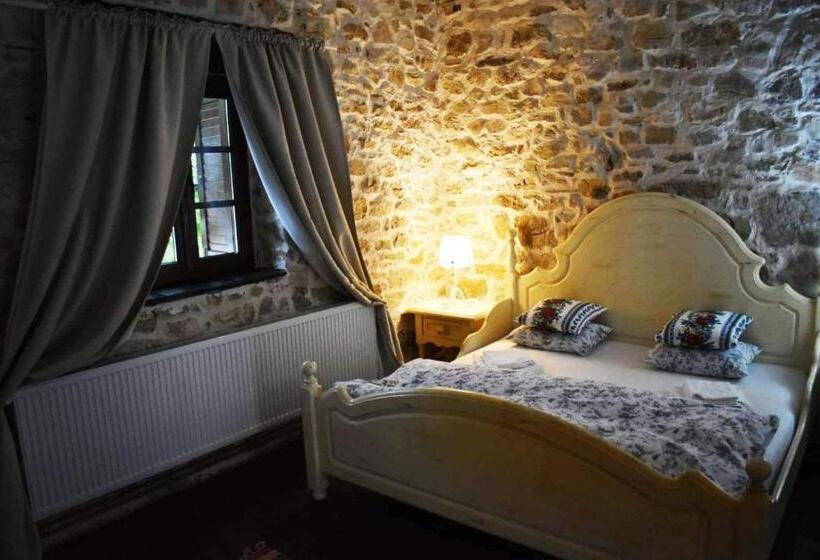 Отель Casa Thea Cheile Nerei