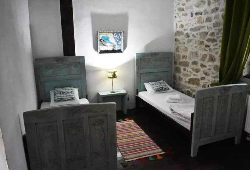 Hotelli Casa Thea Cheile Nerei