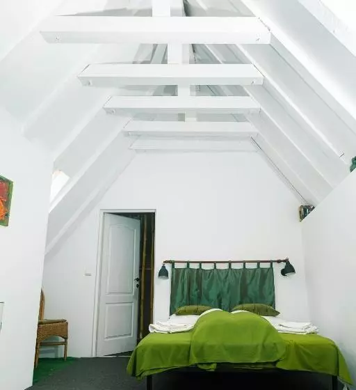 Hotelli Casa Thea Cheile Nerei