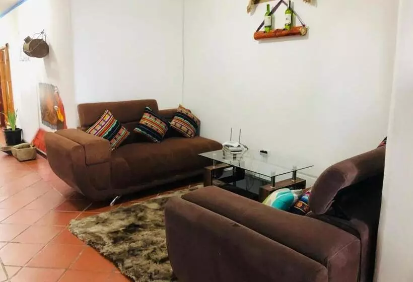 Hotelli Martita's House Hostal