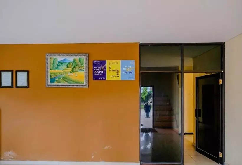 Spot On 2448 Hotel Tlogorejo 2