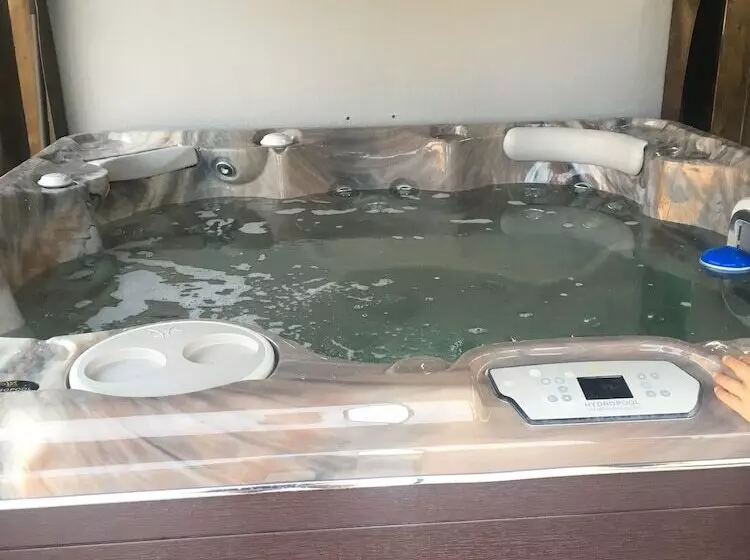 Jemseg Lakeview Motel