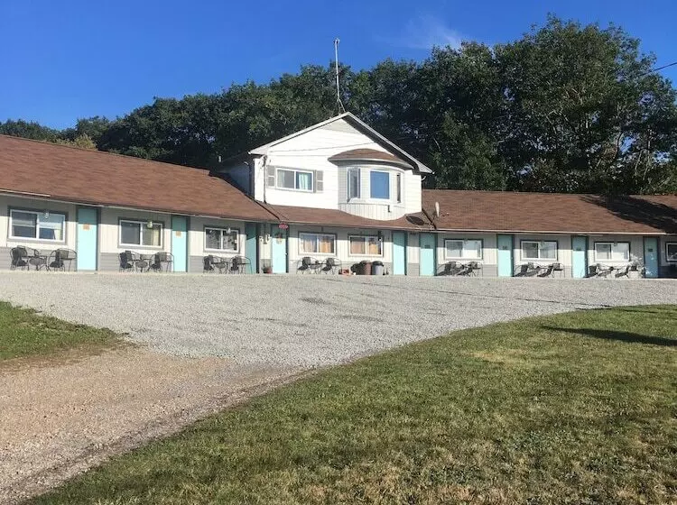 Jemseg Lakeview Motel