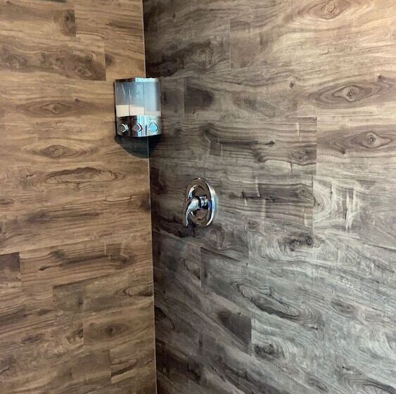 Jemseg Lakeview Motel