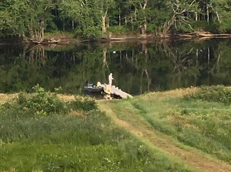 Jemseg Lakeview Motel