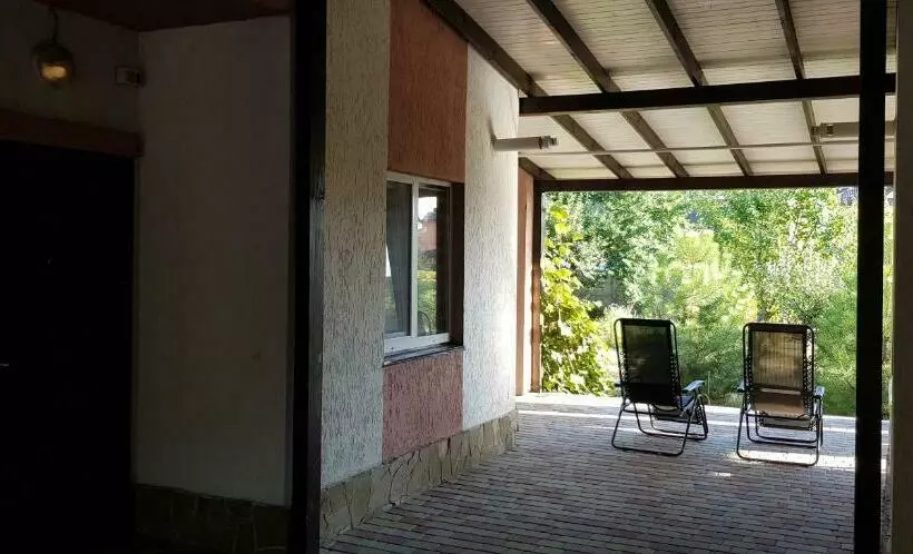 Majatalo Goratwins Guest House Near Boryspil Airport