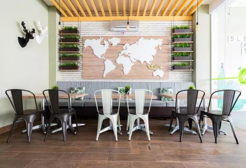 ペンション Reddoorz Plus At Harvest Inn Panakkukang