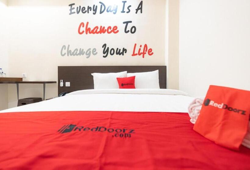 بنسيون Reddoorz Plus At Harvest Inn Panakkukang