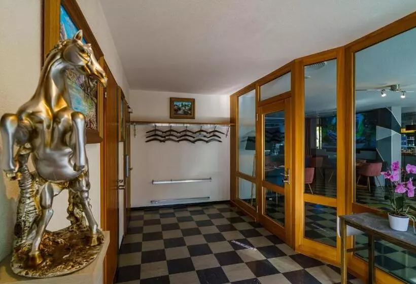 Seeblick Smart Hotel Rössli