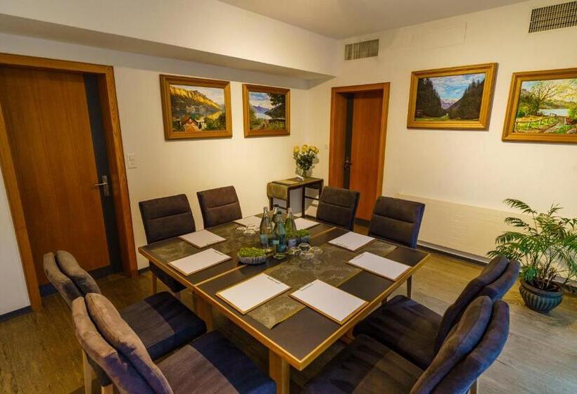 Seeblick Smart Hotel Rössli