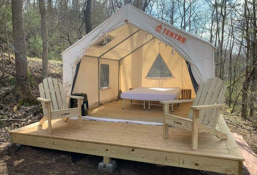 호스텔 Tentrr - Flowing Brook Signature Site