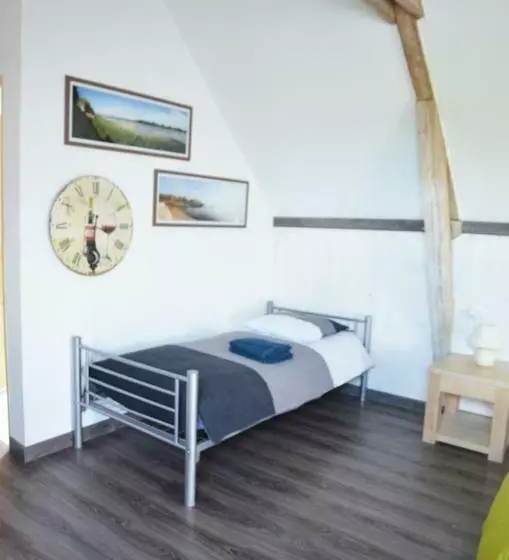 تختخواب و صبحانه La Petite Ferme