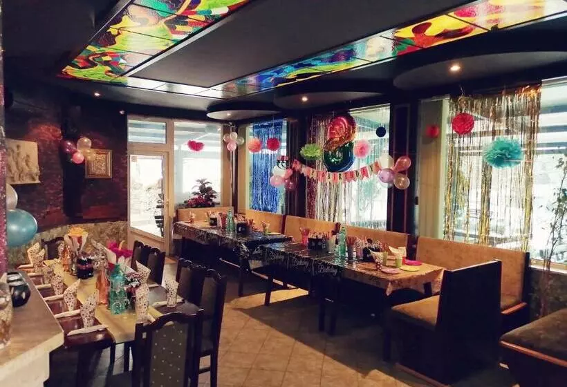 Discret Hotel & Restaurant