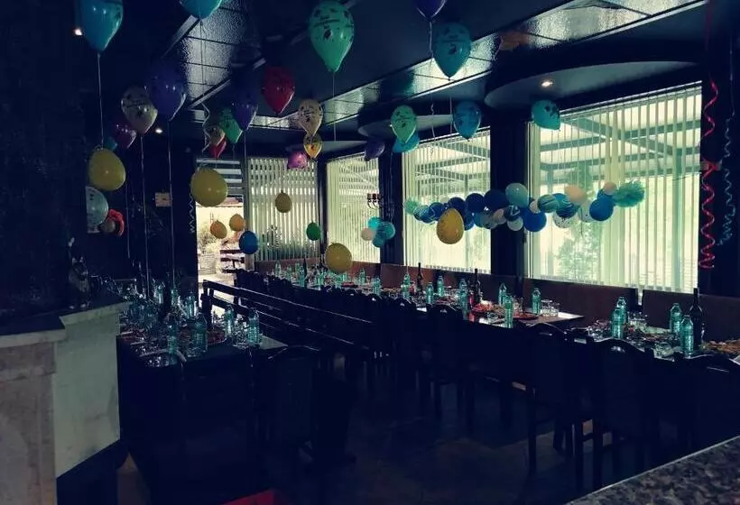 Discret Hotel & Restaurant