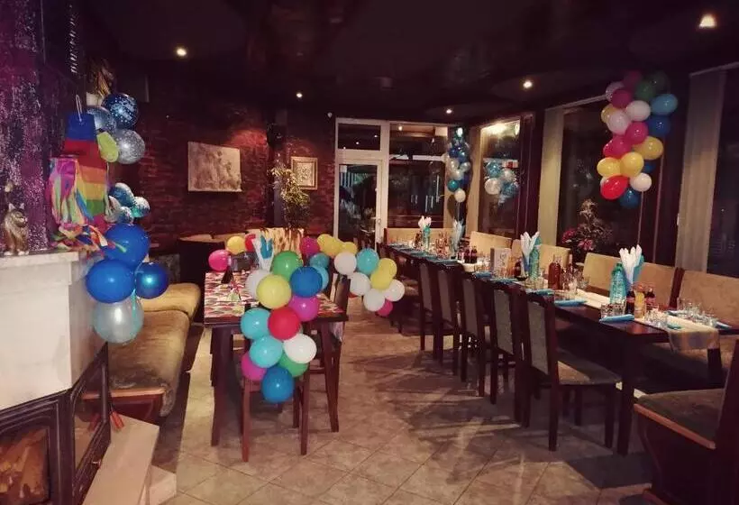 Discret Hotel & Restaurant