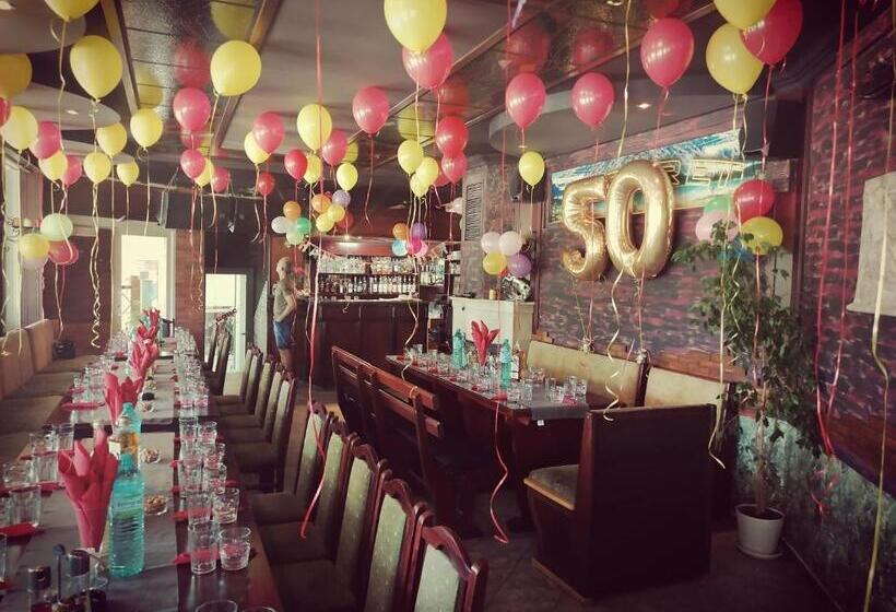 Discret Hotel & Restaurant