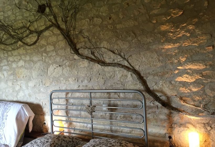 White Stone Cottage Very Well Restored, Surrounded By Nature, With Swimming Pool