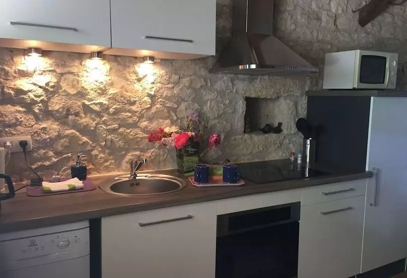 White Stone Cottage Very Well Restored, Surrounded By Nature, With Swimming Pool