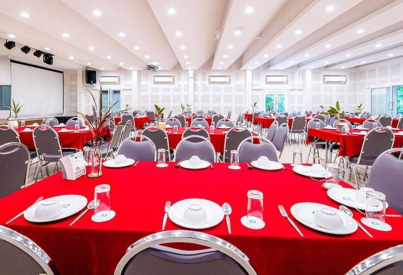 Hotell Baan Klang Aow Beach Resort