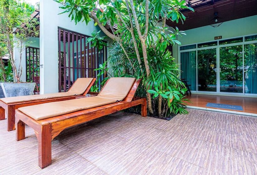 Hotell Baan Klang Aow Beach Resort