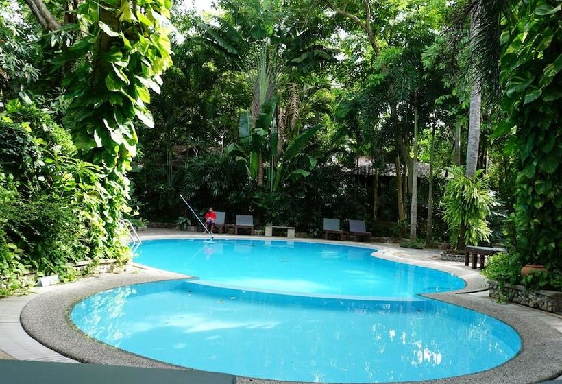 Hotell Baan Klang Aow Beach Resort