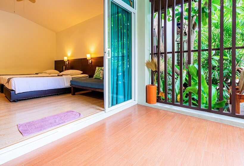 Hotell Baan Klang Aow Beach Resort