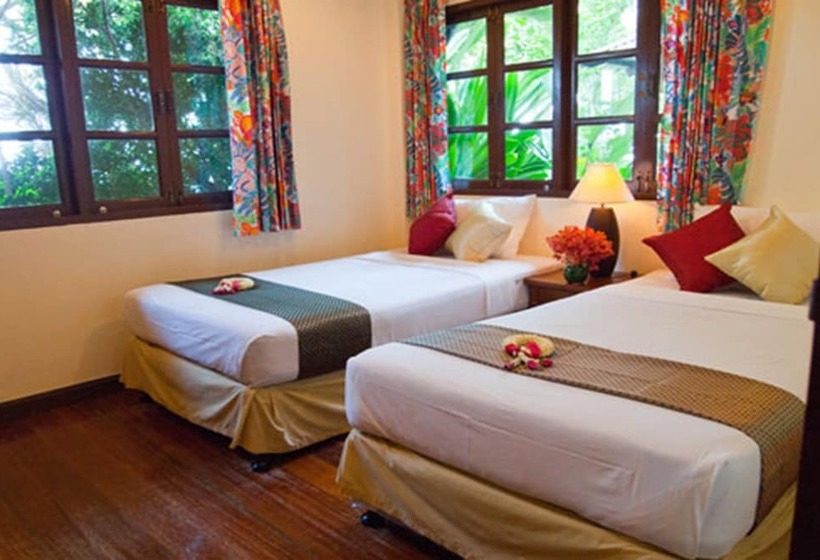 Hotell Baan Klang Aow Beach Resort