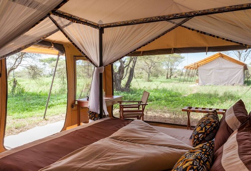 فندق Gnu Ndutu Camp